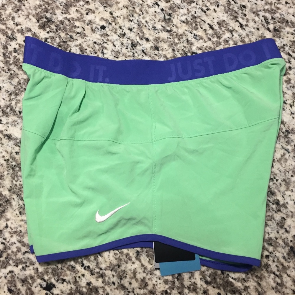 🔥NWT Nike Training Short🔥